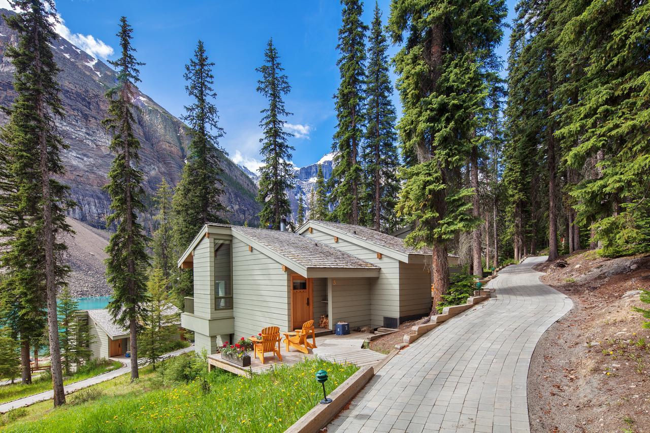 Moraine Lake Lodge Lake Louise Bagian luar foto