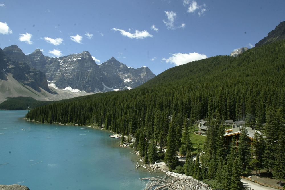 Moraine Lake Lodge Lake Louise Bagian luar foto